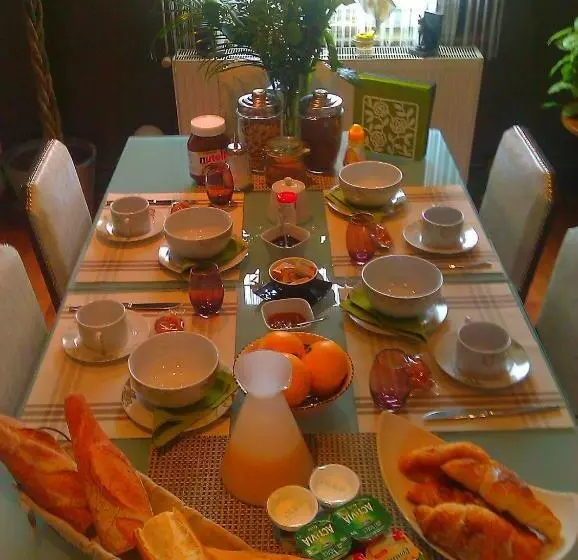 Aamiaismajoitus (B&B) Bienvenue Chez Nous