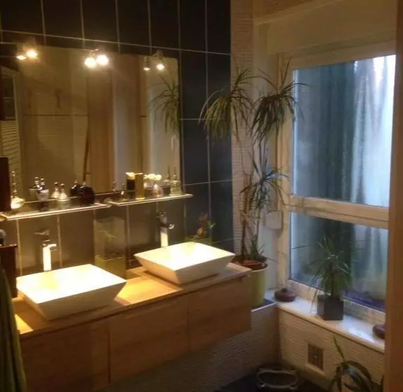 Aamiaismajoitus (B&B) Bienvenue Chez Nous