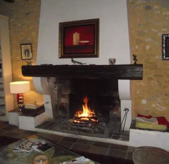 ベッドアンドブレックファースト Chambre D'hôtes Le Moulin De Moulis