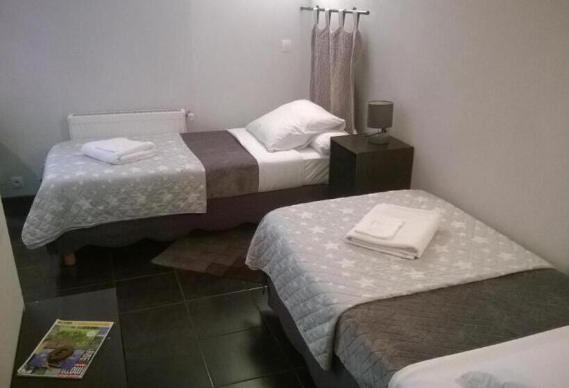 ベッドアンドブレックファースト Chambres D Hotes Les Chiens Verts, Jardin, Terrasse, Parking Privé