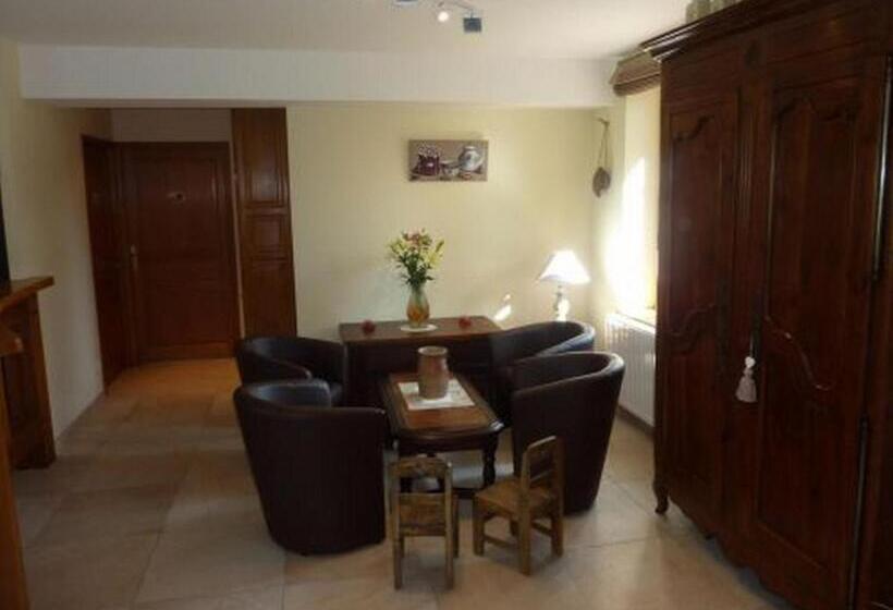 مبيت وإفطار Chambres D'hôtes De La Junchère