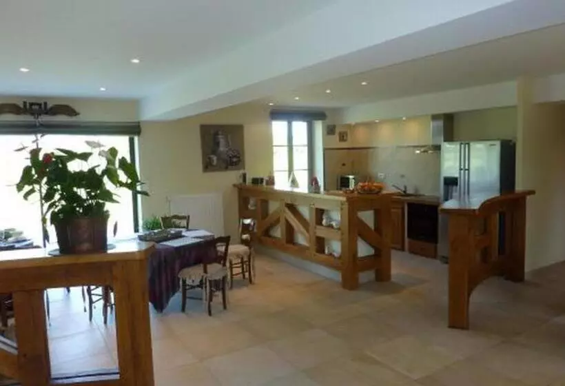 Aamiaismajoitus (B&B) Chambres D'hôtes De La Junchère