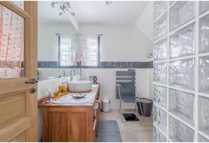 צימר Château Serigues