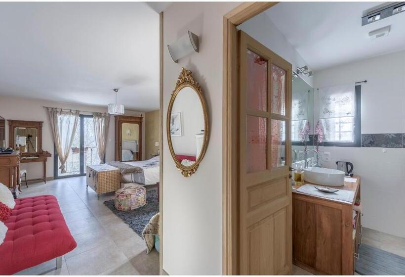 צימר Château Serigues