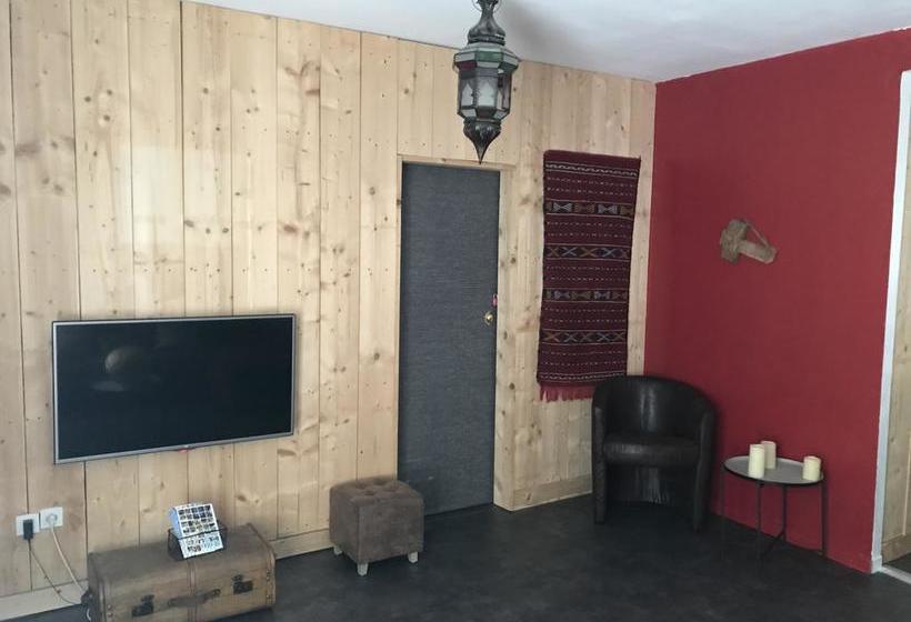 Bed & Breakfast Cosystudio Site Du Futuroscope