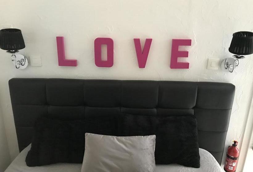 Bed & Breakfast Cosystudio Site Du Futuroscope