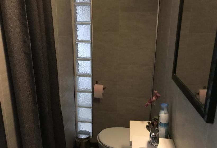 Bed & Breakfast Cosystudio Site Du Futuroscope