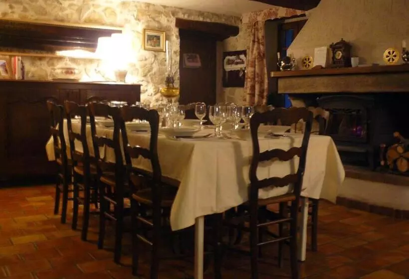 Aamiaismajoitus (B&B) La Bastide Des Pins