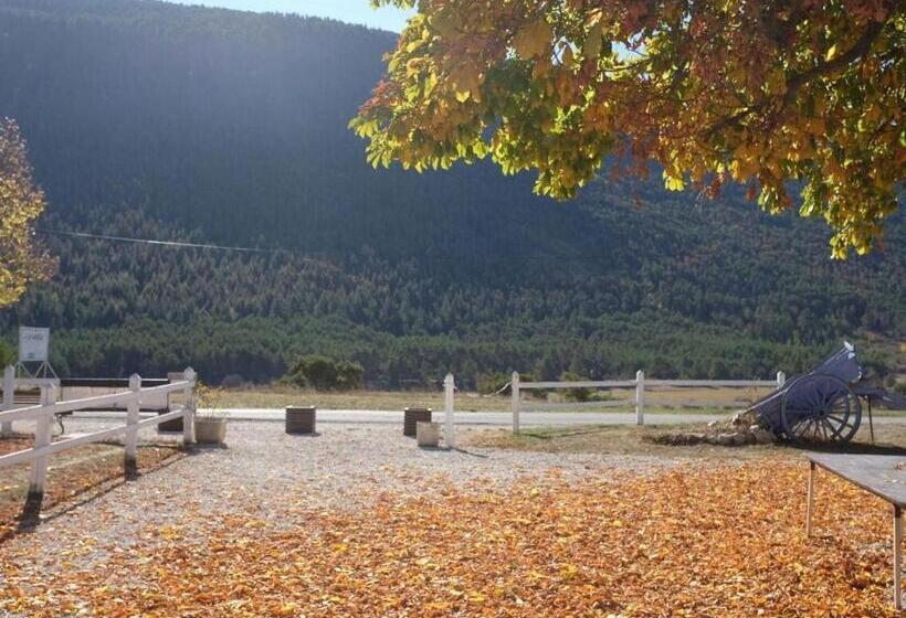 مبيت وإفطار La Bastide Des Pins