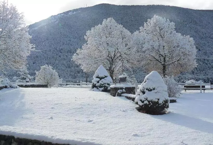 Aamiaismajoitus (B&B) La Bastide Des Pins