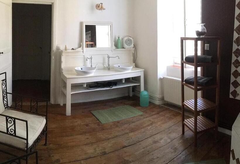 住宿加早餐 La Cigaline