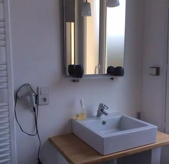 Aamiaismajoitus (B&B) La Cour 26
