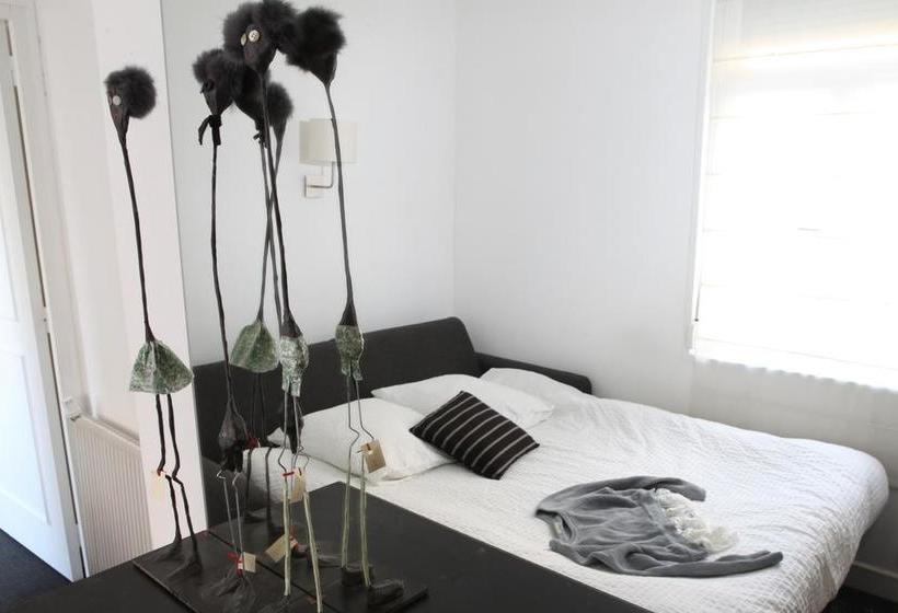 Aamiaismajoitus (B&B) La Cour 26