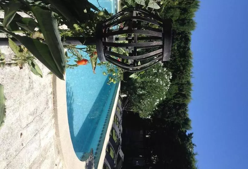 Aamiaismajoitus (B&B) La Demeure