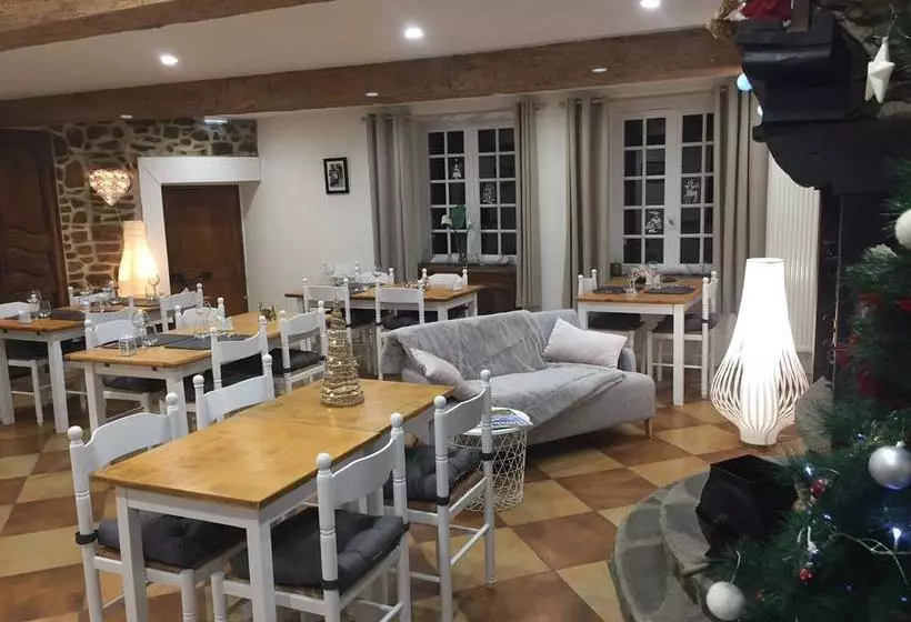 Aamiaismajoitus (B&B) Auberge De Vazerat