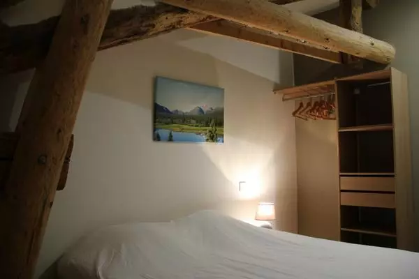 Aamiaismajoitus (B&B) Auberge De Vazerat