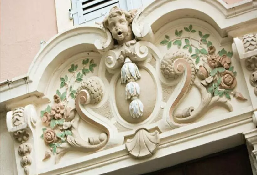 ベッドアンドブレックファースト La Maison Du Frene