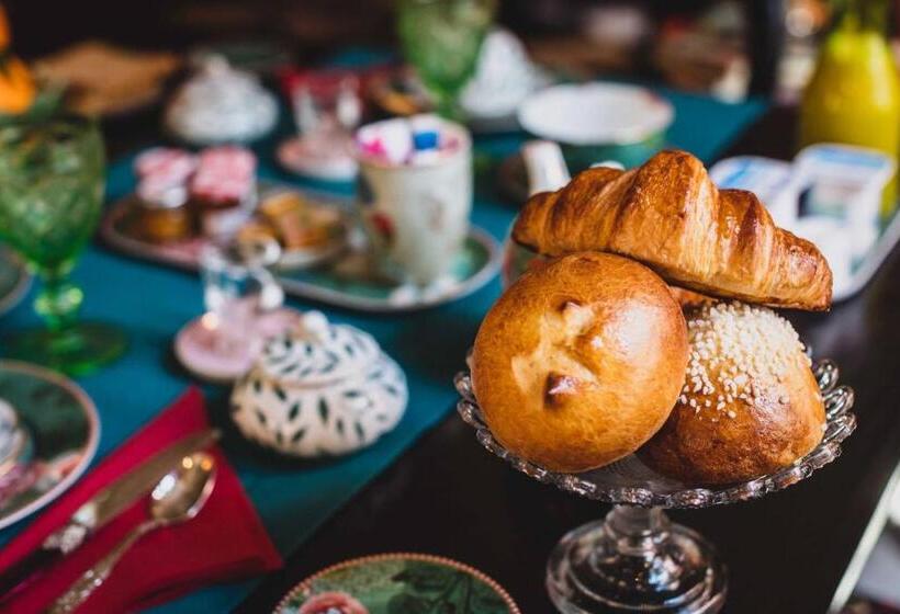 住宿加早餐  La Maison Du Frene