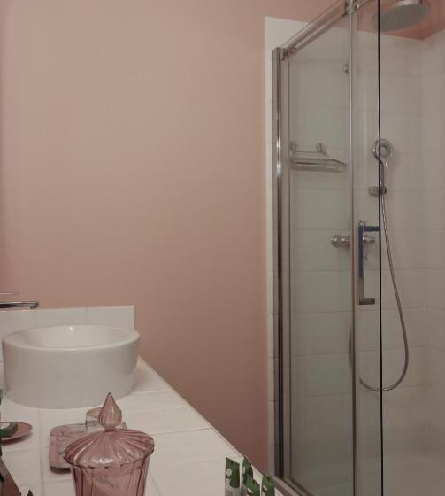 住宿加早餐  La Maison Du Frene