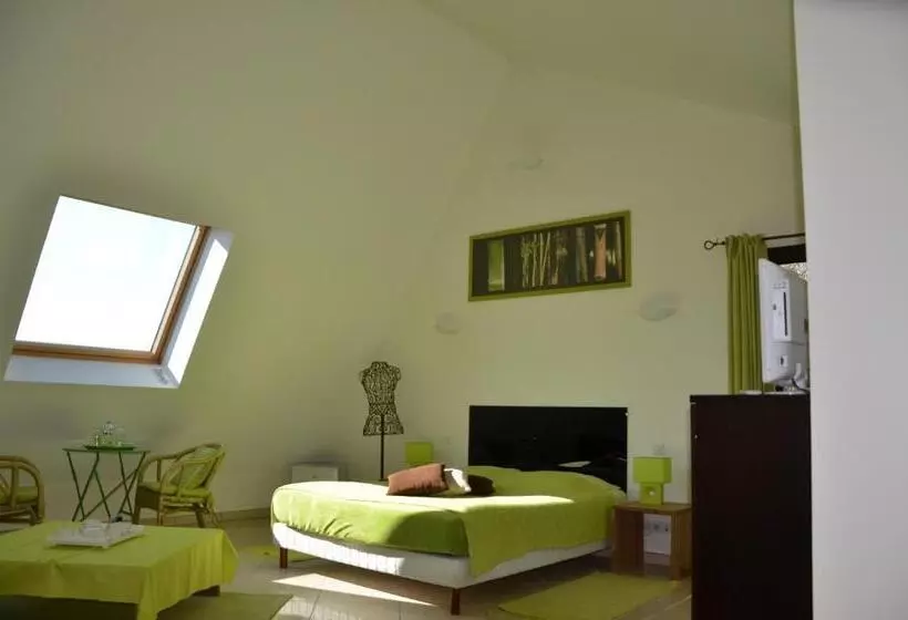 تختخواب و صبحانه La Villa Antalya