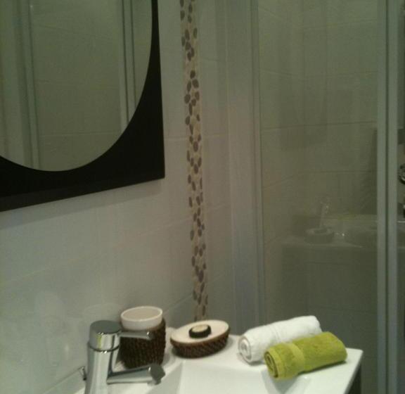 تختخواب و صبحانه La Villa Antalya