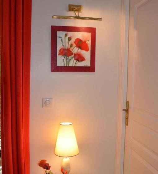 تختخواب و صبحانه La Villa Antalya