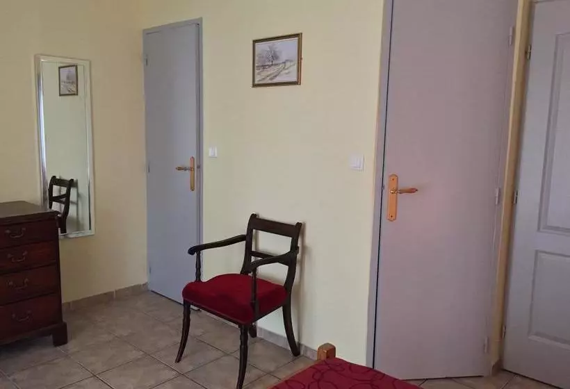 تختخواب و صبحانه Le Mas Du Rouquan