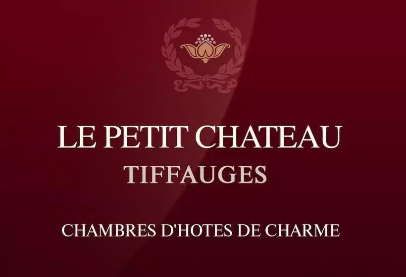 ベッドアンドブレックファースト Le Petit Chateau   Tiffauges Proche Puy Dufou