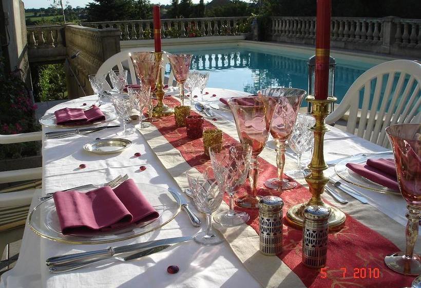 민박 Le Petit Chateau Tiffauges Proche Puy Dufou