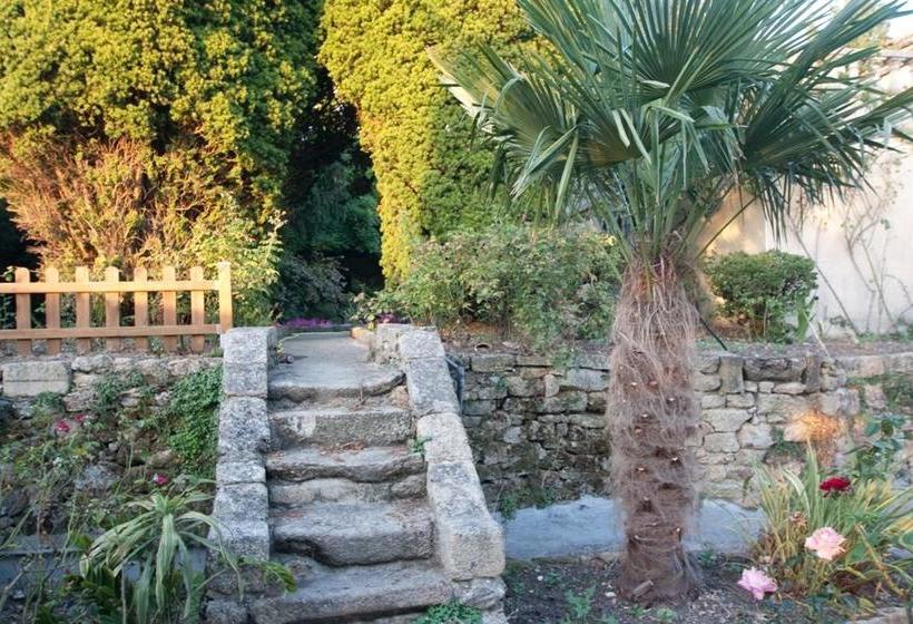 민박 Le Petit Chateau Tiffauges Proche Puy Dufou