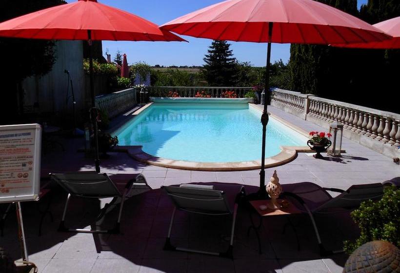 민박 Le Petit Chateau Tiffauges Proche Puy Dufou