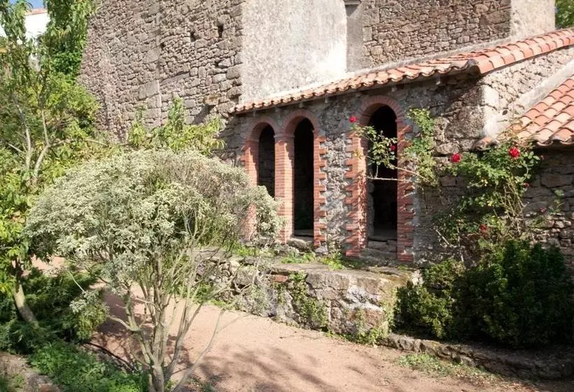 ベッドアンドブレックファースト Le Petit Chateau   Tiffauges Proche Puy Dufou
