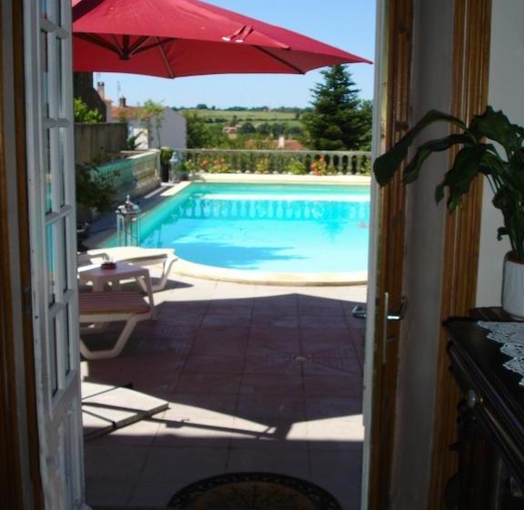 민박 Le Petit Chateau Tiffauges Proche Puy Dufou