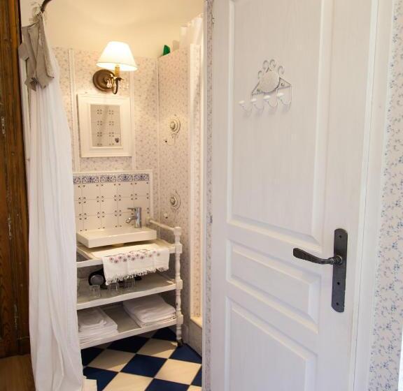 مبيت وإفطار Les Chambres De La Forge Des Collines