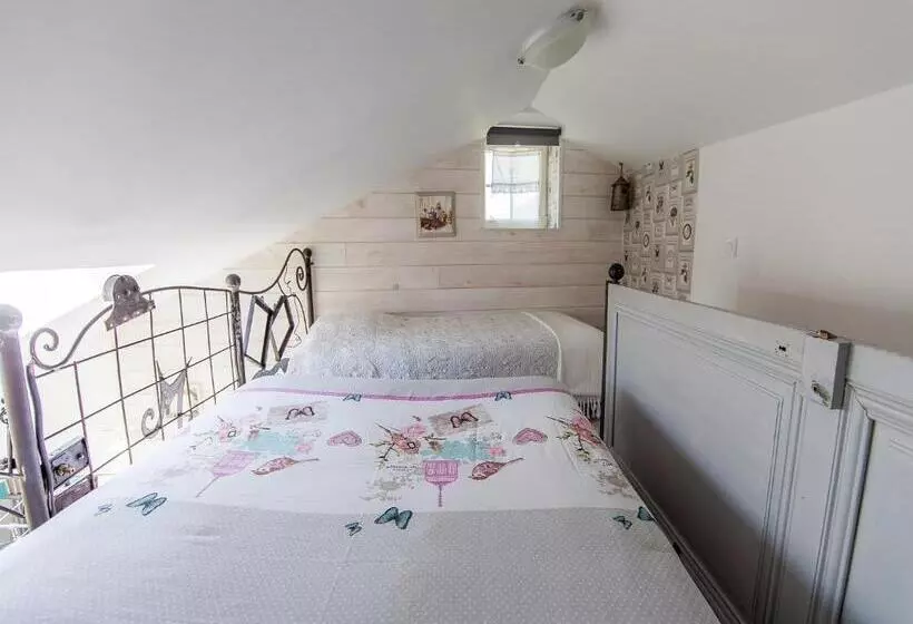 ベッドアンドブレックファースト Les Chambres De La Forge Des Collines