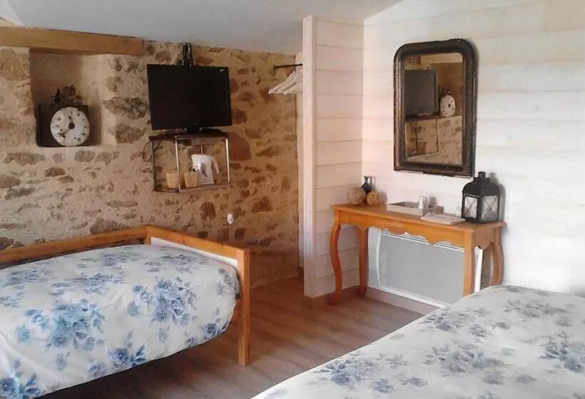 ベッドアンドブレックファースト Les Chambres De La Forge Des Collines