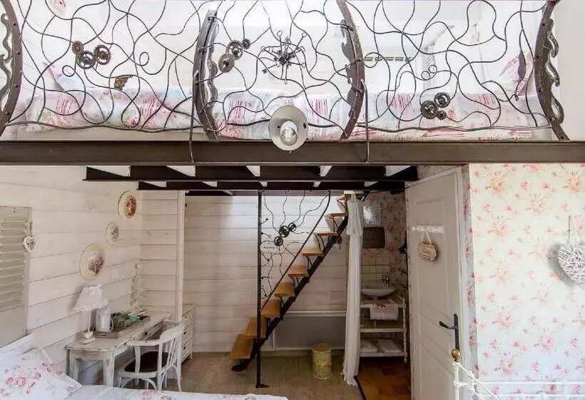 ベッドアンドブレックファースト Les Chambres De La Forge Des Collines