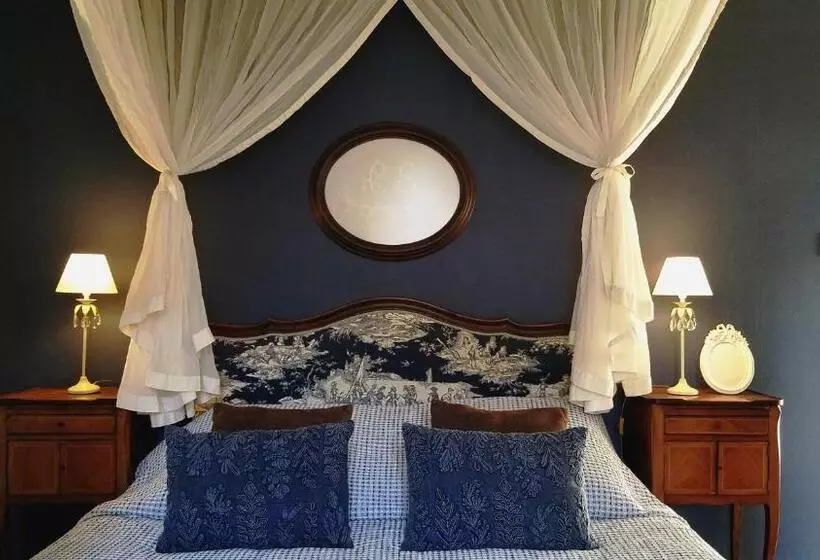 تختخواب و صبحانه Logis Les Remparts