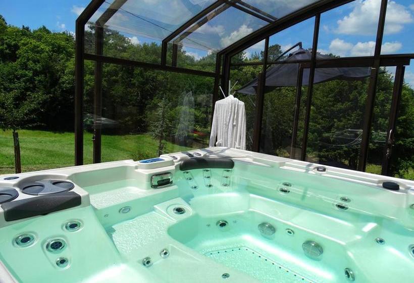 Aux Bories De Marquay, Chambres D Hôtes B&b Avec Piscine Et Spa Près De Sarlat