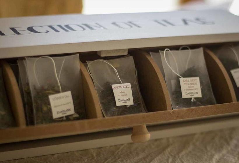 Aux Bories De Marquay, Chambres D Hôtes B&b Avec Piscine Et Spa Près De Sarlat