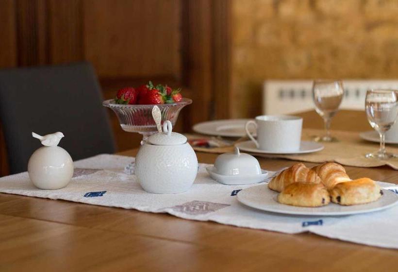 Aux Bories De Marquay, Chambres D Hôtes B&b Avec Piscine Et Spa Près De Sarlat