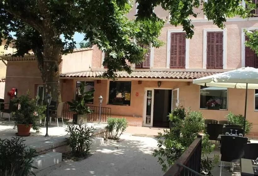 ホテル Le Clos Des Acacias
