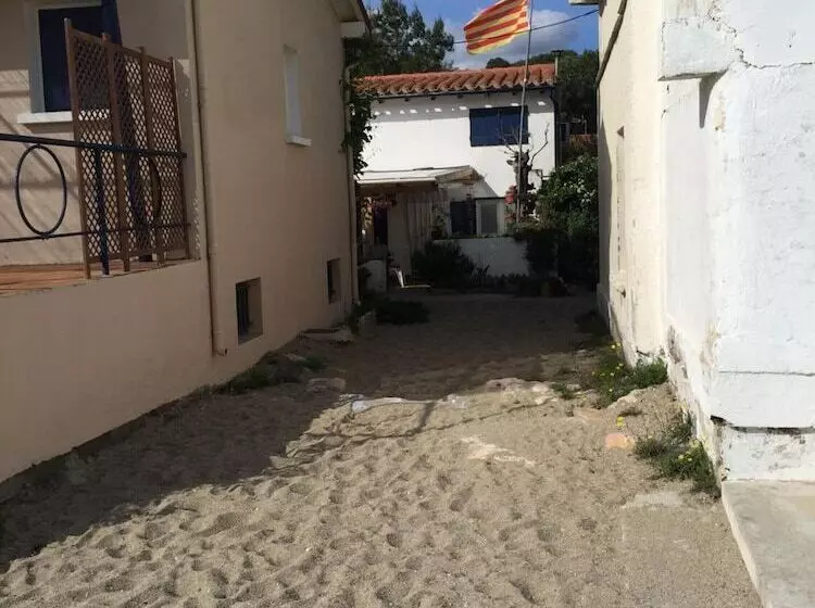 هتل Oasis