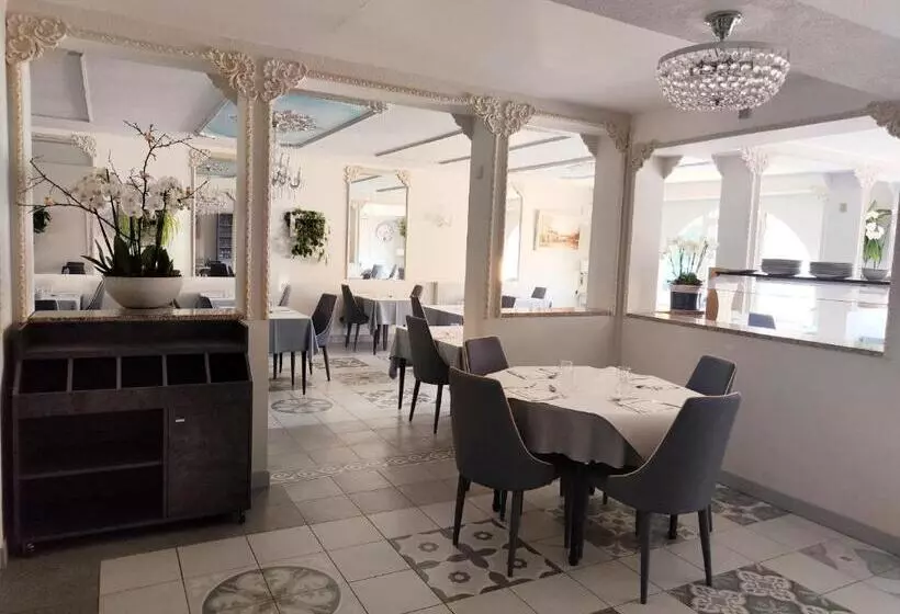 ホテル Restaurant Le Commerce