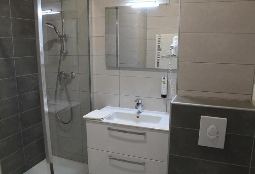 בית מלון כפרי Restaurant Le Saint Clement