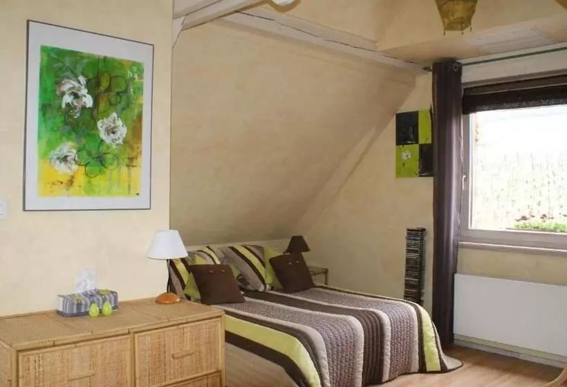 Aamiaismajoitus (B&B) Chambre D'hotes Le Vogelgarten