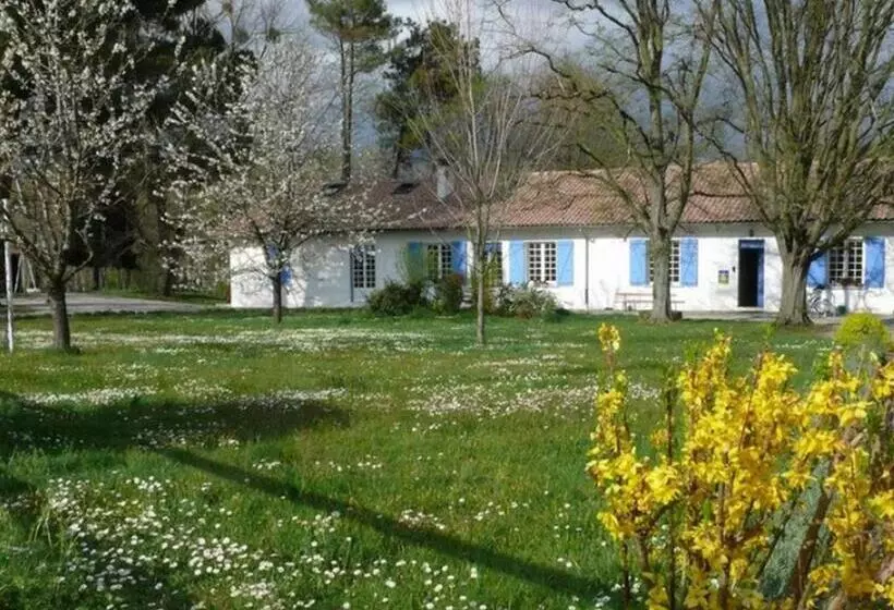 Aamiaismajoitus (B&B) Chambres D Hôtes La Maison Blanche