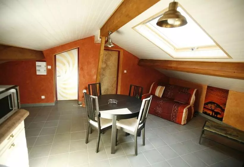 Aamiaismajoitus (B&B) Chambres D Hôtes La Maison Blanche