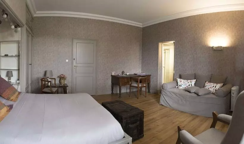Aamiaismajoitus (B&B) Chambres D Hôtes La Maison Blanche