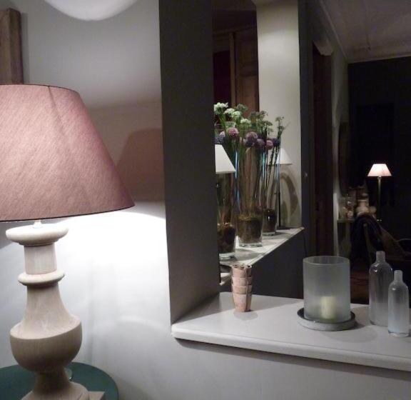 تختخواب و صبحانه Chambres D Hôtes La Maison